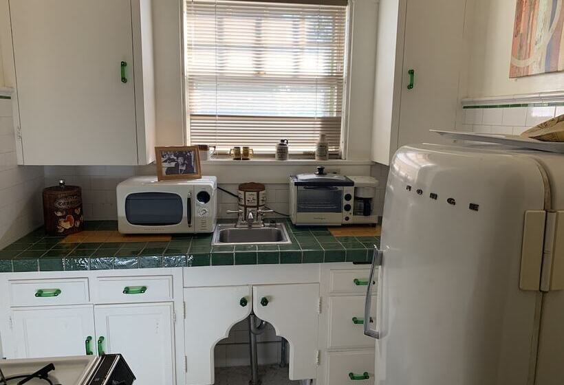 펜션 Greenway Manor