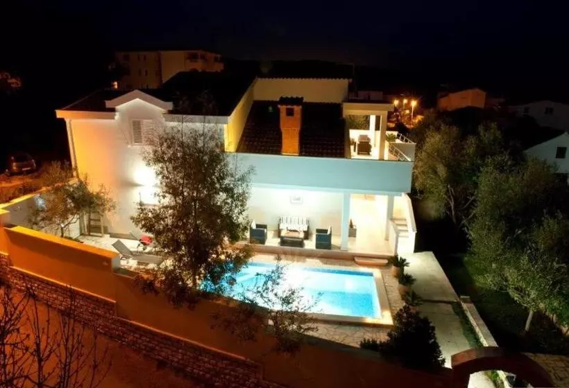 Villa Doris