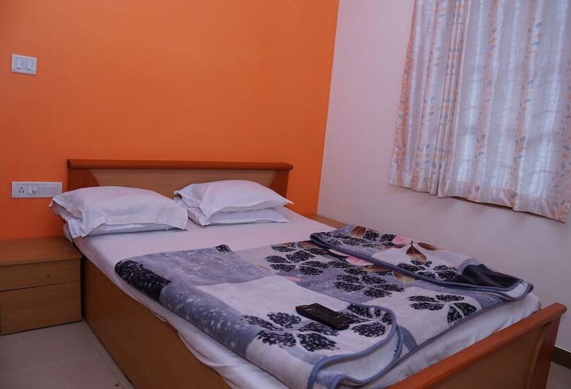 Hotell Godai Girikunj