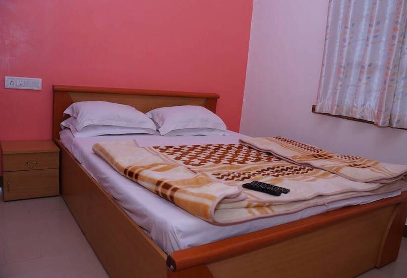 Hotell Godai Girikunj