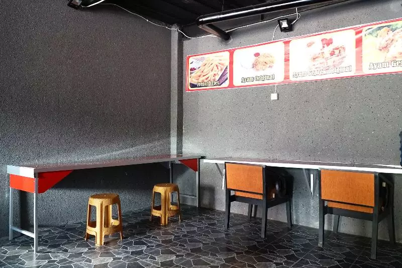 Hotelli Oyo 1861 Martha Residence