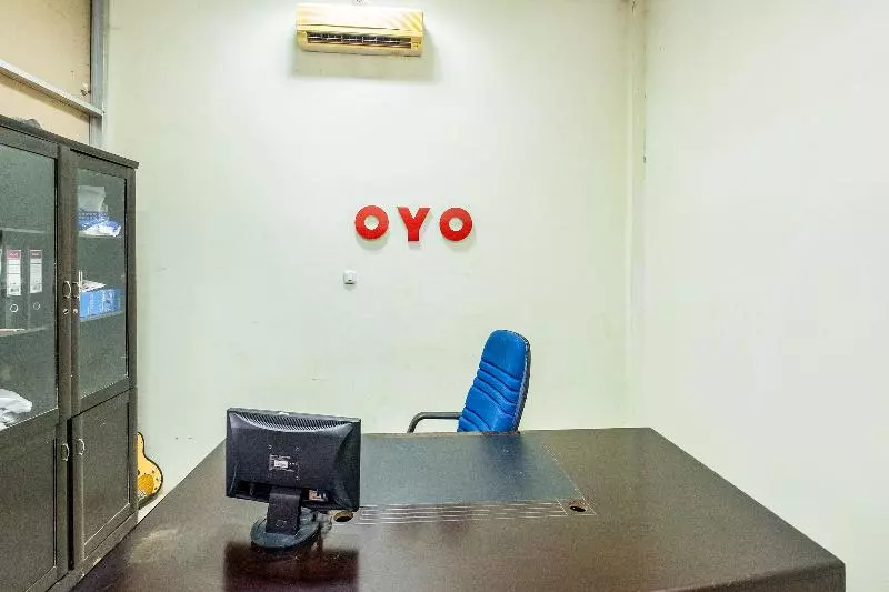 ホテル Oyo 1906 Zhafira Residence
