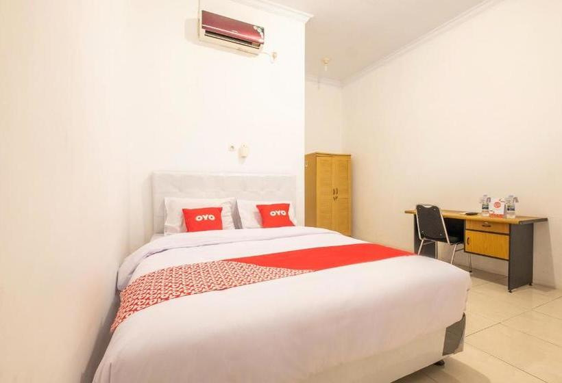 Hotel Oyo 2121 Pondok Nazwa