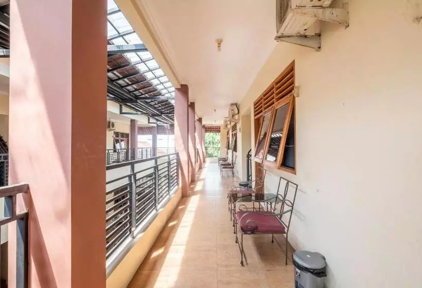 ホテル Oyo 2121 Pondok Nazwa
