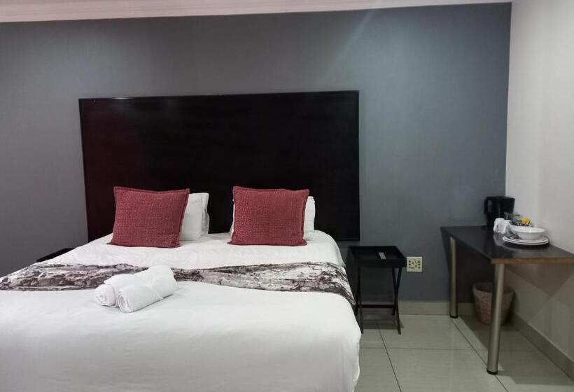 Khayalami Hotel   Emalahleni