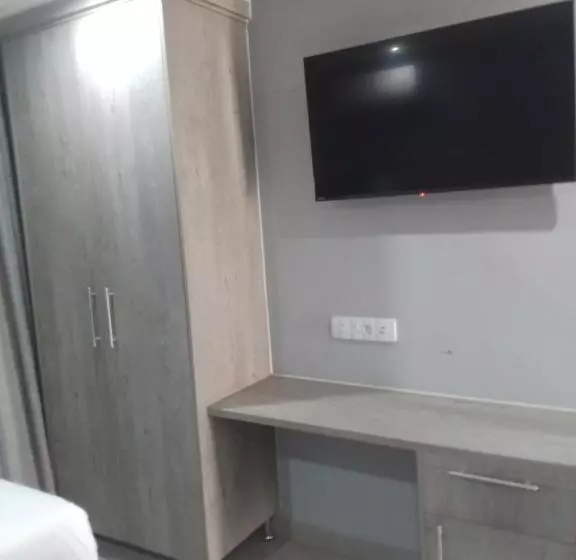 Khayalami Hotel   Emalahleni