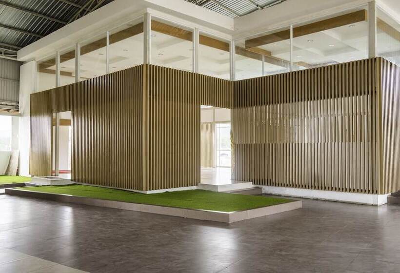 فندق Capital O 1973 Guest House Toserba Selamat Syariah Pelabuhan Ratu