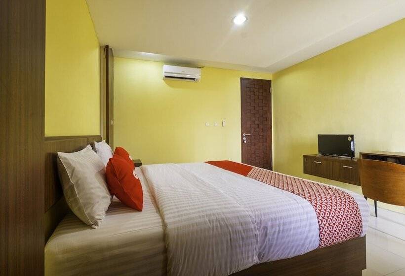 فندق Capital O 1973 Guest House Toserba Selamat Syariah Pelabuhan Ratu