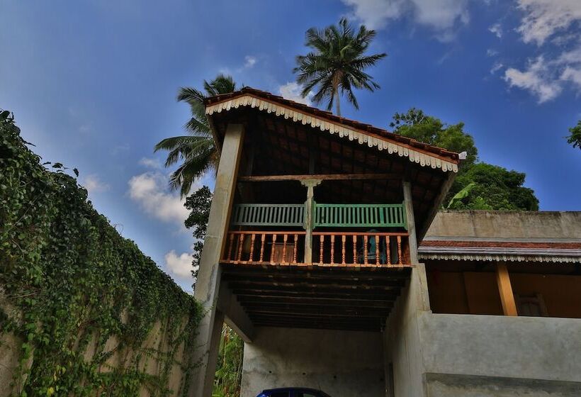 בית מלון כפרי Urban Castle