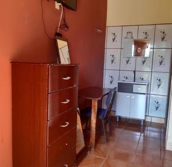 هتل Balneario Acuamanía