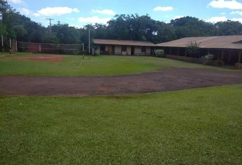 هتل Balneario Acuamanía