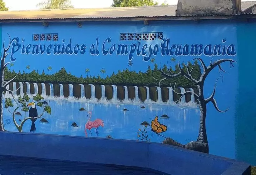 هتل Balneario Acuamanía