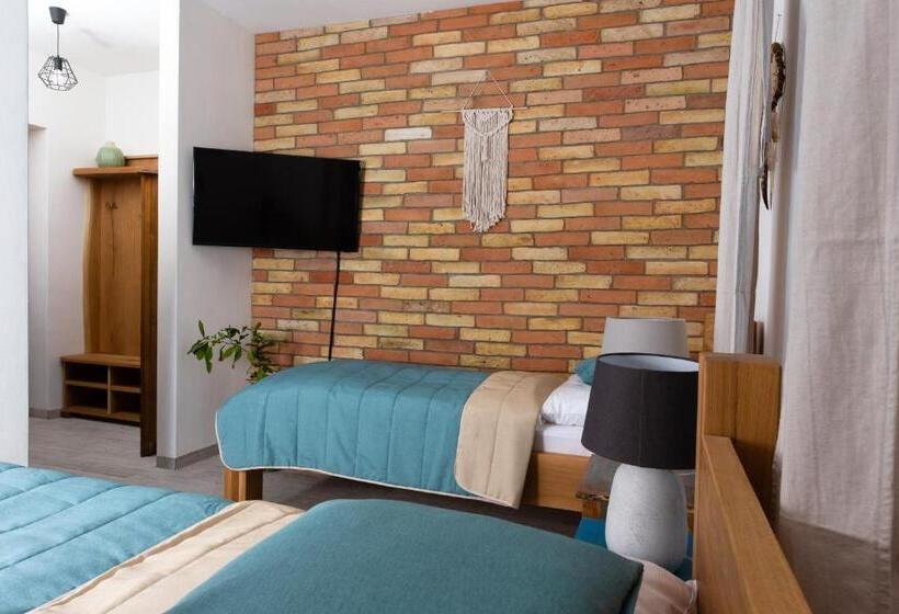 בית מלון כפרי Burina Residence