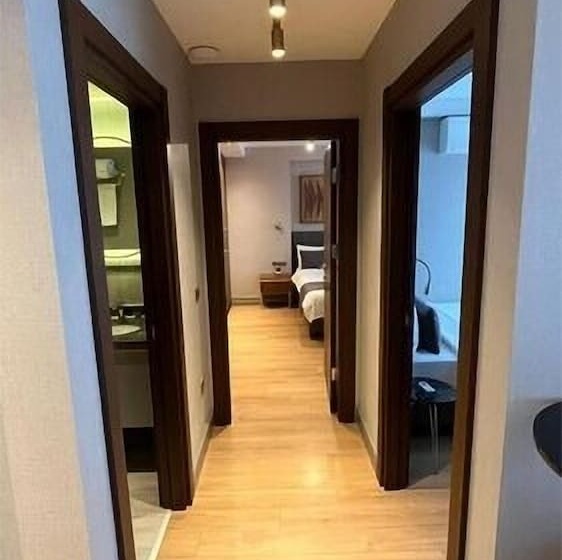 Kings Cross Hotel Istanbul