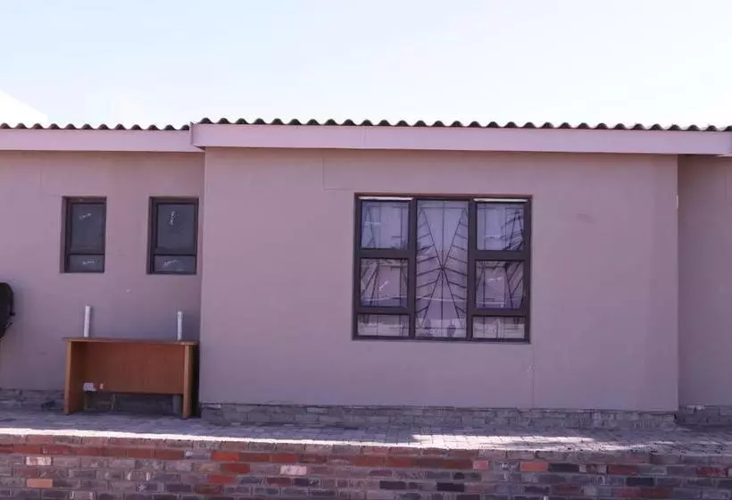 پانسیون Frankestreet Self Catering Accommodation