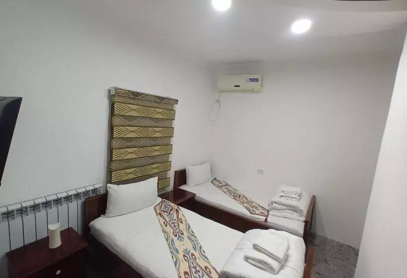 پانسیون Uzbegim Family Guest House