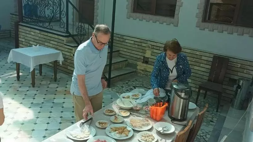 پانسیون Uzbegim Family Guest House