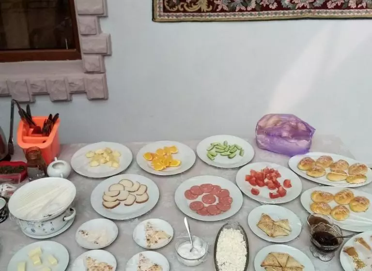 پانسیون Uzbegim Family Guest House