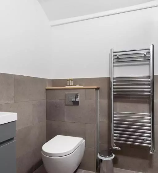 Stag Cottage, Sea Wall