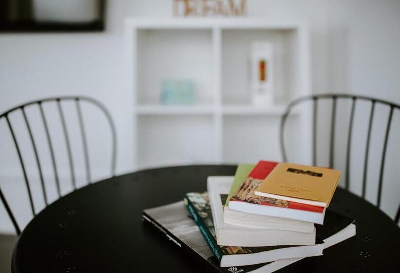 هاستل Dreams House