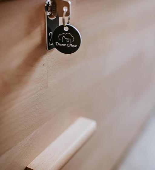 هاستل Dreams House