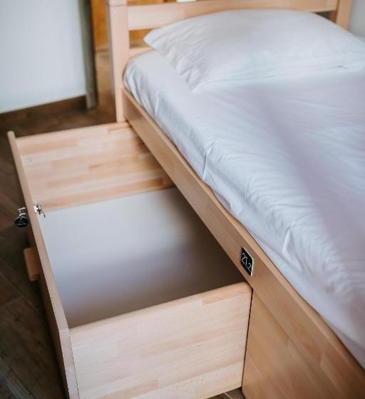 هاستل Dreams House