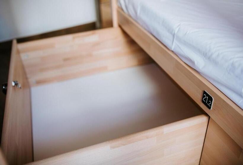 هاستل Dreams House