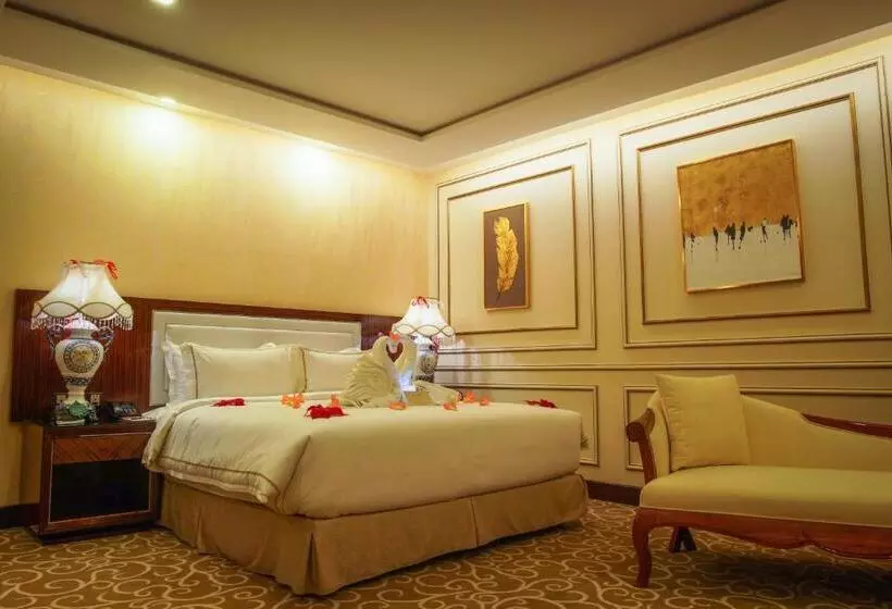 هتل Royal Swiss Lahore