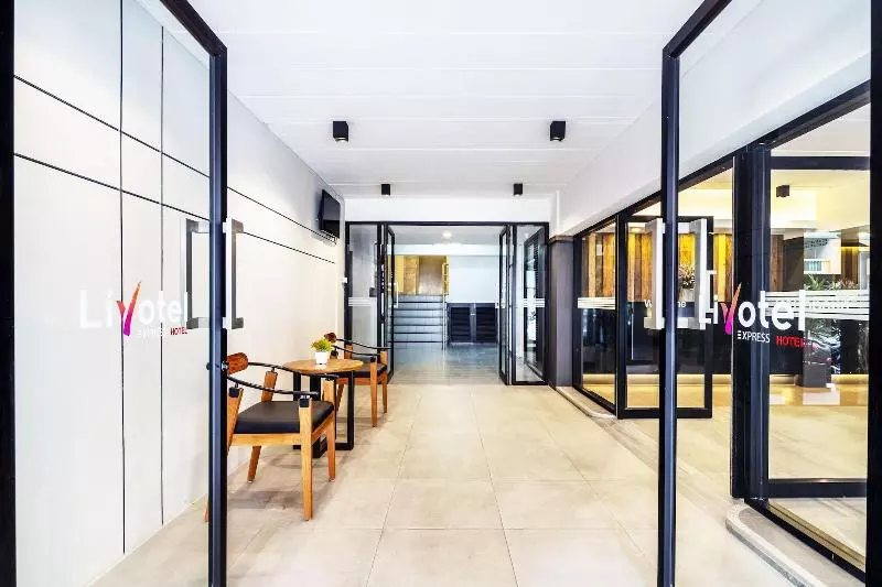 Livotel Express Hotel Ramkhamhaeng 50 Bangkok   No Parking