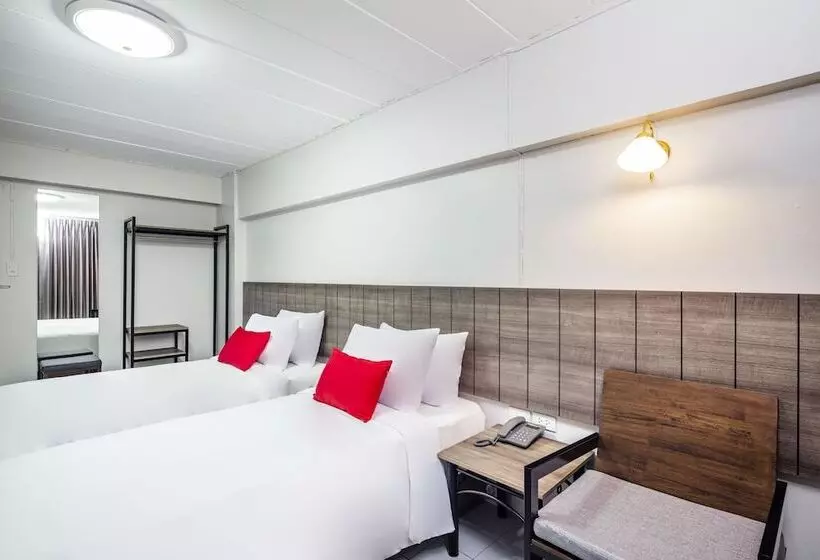 Livotel Express Hotel Ramkhamhaeng 50 Bangkok   No Parking