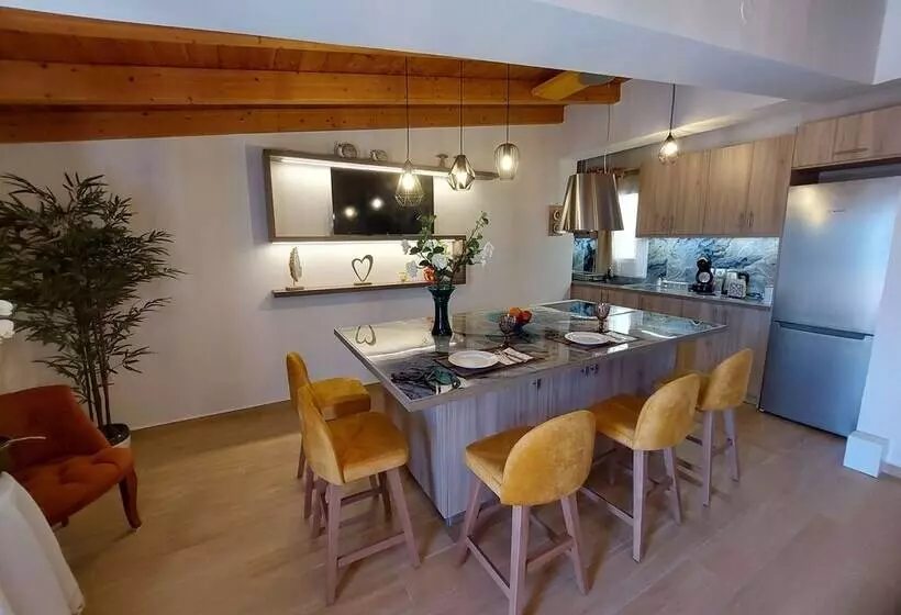 Argostoli Apartments