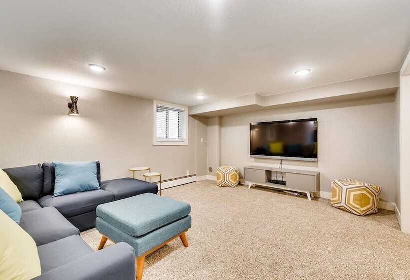 Discovery Park House