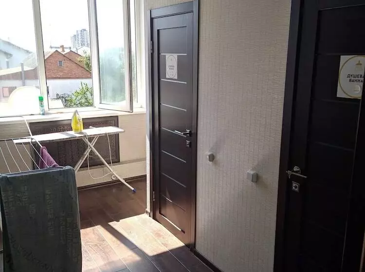 Hostel Propolis