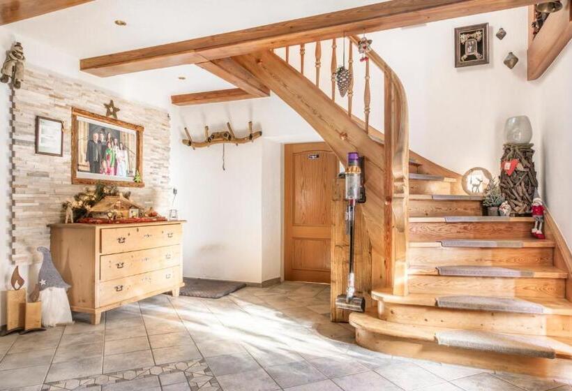 فندق Biobauernhof Tonimörtl