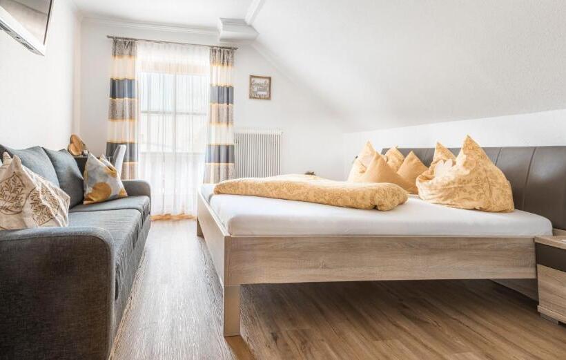 فندق Biobauernhof Tonimörtl