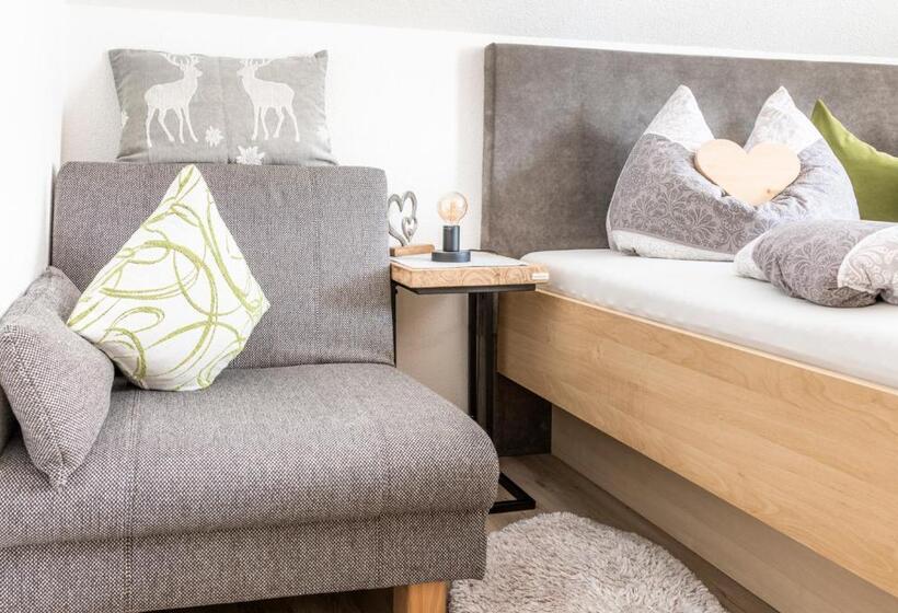 فندق Biobauernhof Tonimörtl