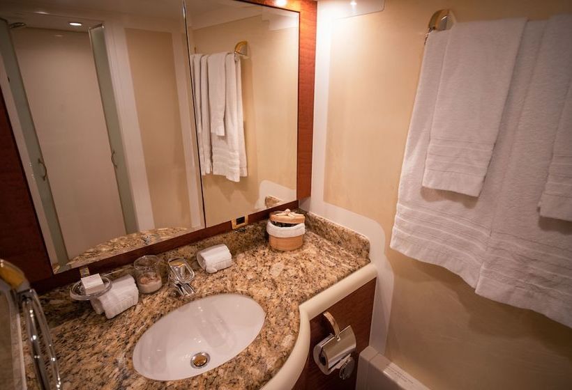 ホテル Mabruk Lll Yacht