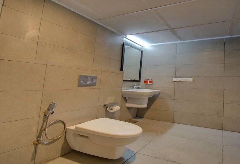 호텔 Sahaj Palace By Oyo Rooms