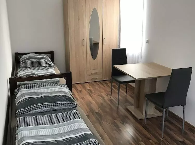 پانسیون Monteurzimmer