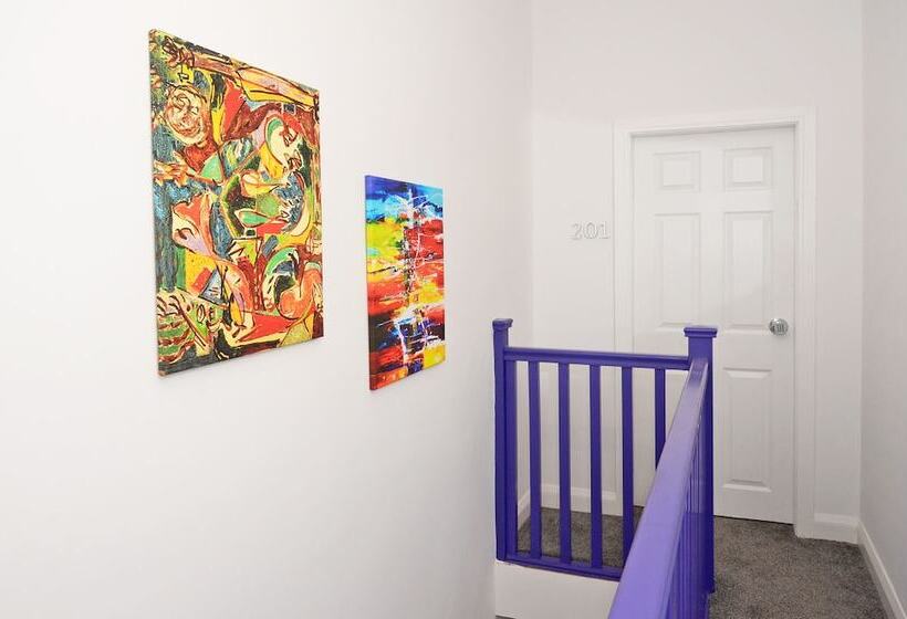 Townhouse Plus @ 301 West Street Crewe