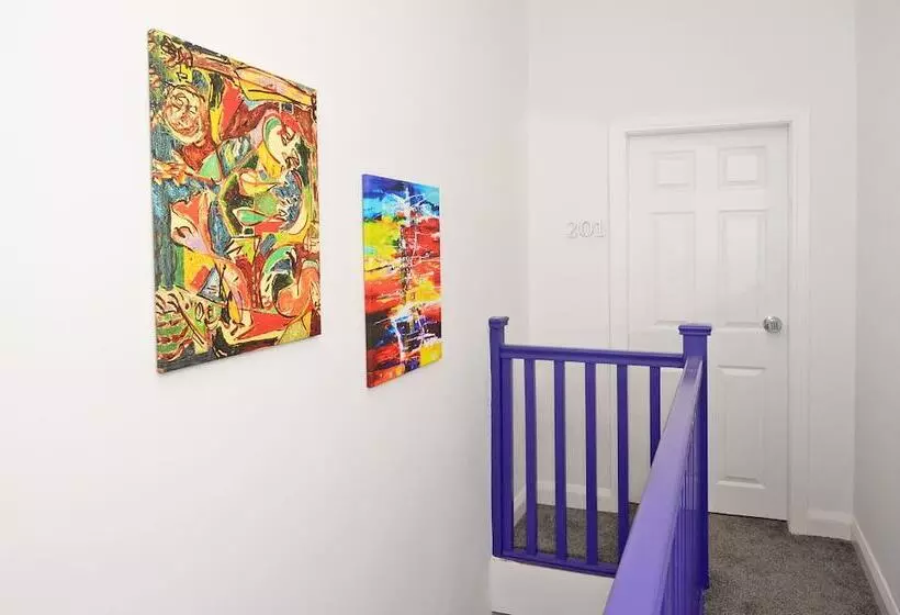 Townhouse Plus @ 301 West Street Crewe