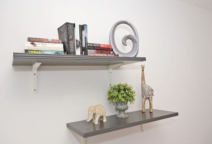 Townhouse Plus @ 301 West Street Crewe