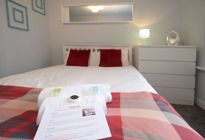 Townhouse Plus @ 301 West Street Crewe