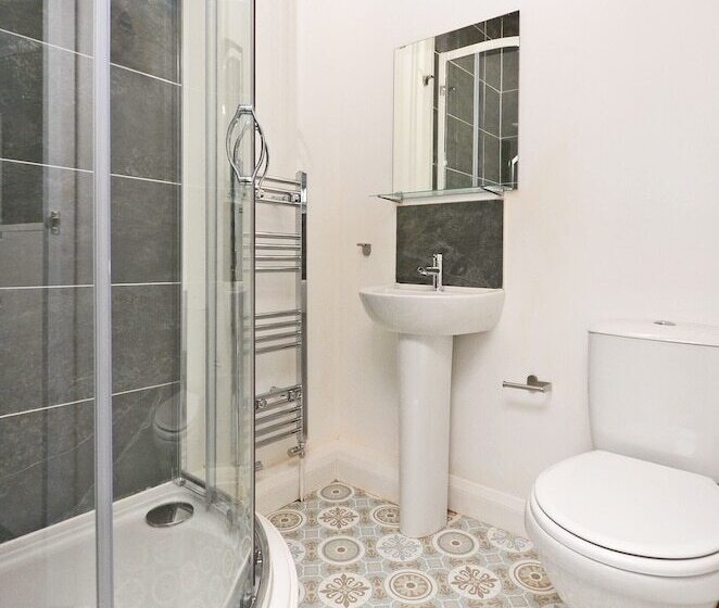 Townhouse Plus @ 301 West Street Crewe