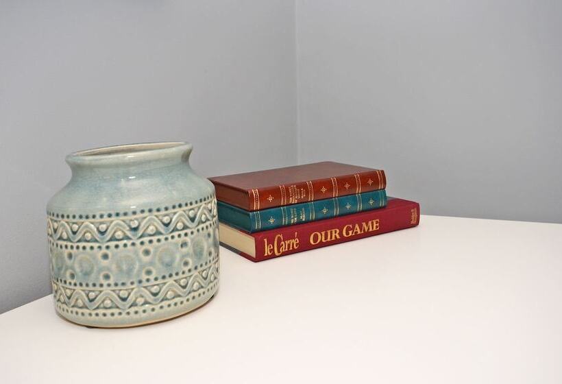 Townhouse Plus @ 301 West Street Crewe