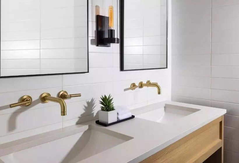 Gurney's Montauk Resort & Seawater Spa