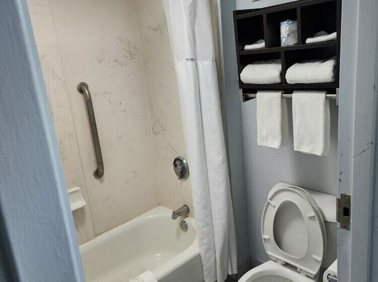 酒店 Suburban Studios Hinesville   Fort Stewart Area