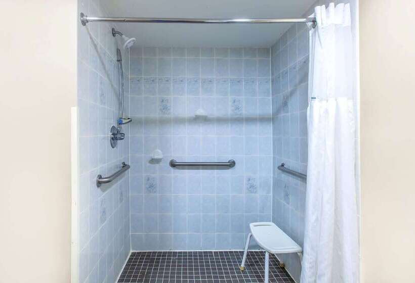 Отель Baymont By Wyndham Mcdonough