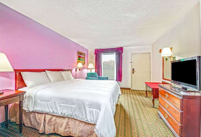 Hotel Baymont By Wyndham Mcdonough