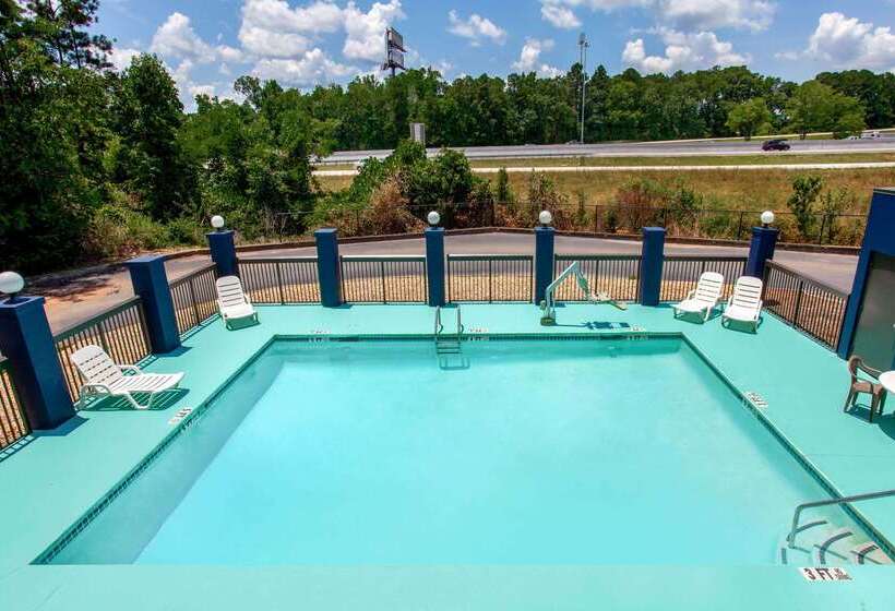 Отель Baymont By Wyndham Mcdonough